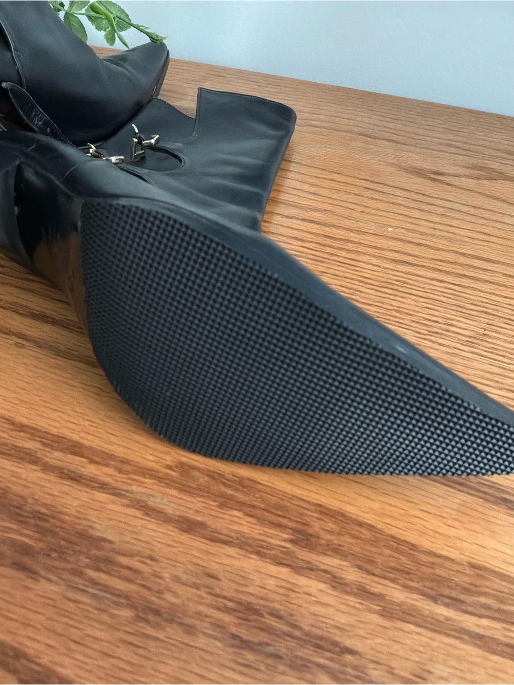 Women's Black Pointed-Toe Mid-Calf Leather Heel Boots - Picture 4 of 7
